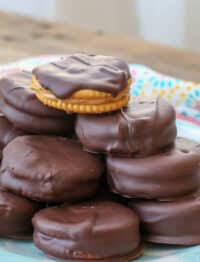 Chocolate Peanut Butter Ritz Cookies - get the recipe at barefeetinthekitchen.com